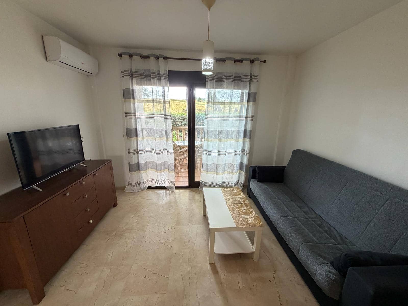 2 bedroom Apartment for sale in Villamartin with pool - € 159,900 (Ref: 9660787)