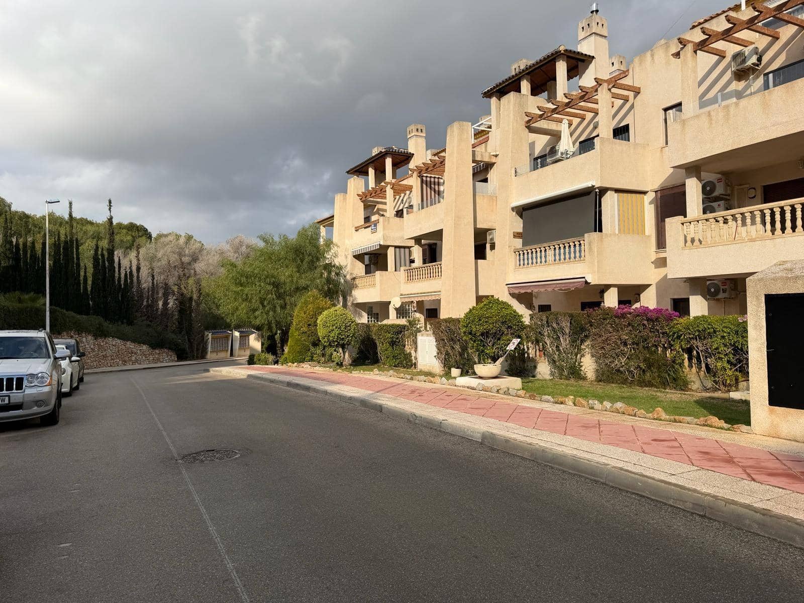 2 bedroom Apartment for sale in Villamartin with pool - € 159,900 (Ref: 9660787)