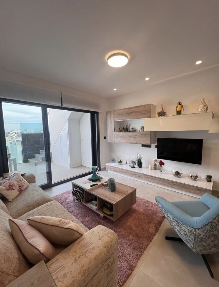 Ático de 2 habitaciones en El Raso en venta con piscina - 289.000 € (Ref: 9682265)