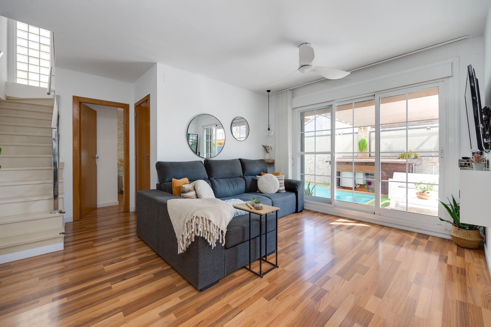 3 quarto Moradia para venda em Los Montesinos com piscina - 349 500 € (Ref: 9682268)