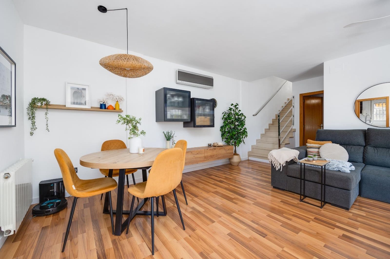 3 quarto Moradia para venda em Los Montesinos com piscina - 349 500 € (Ref: 9682268)