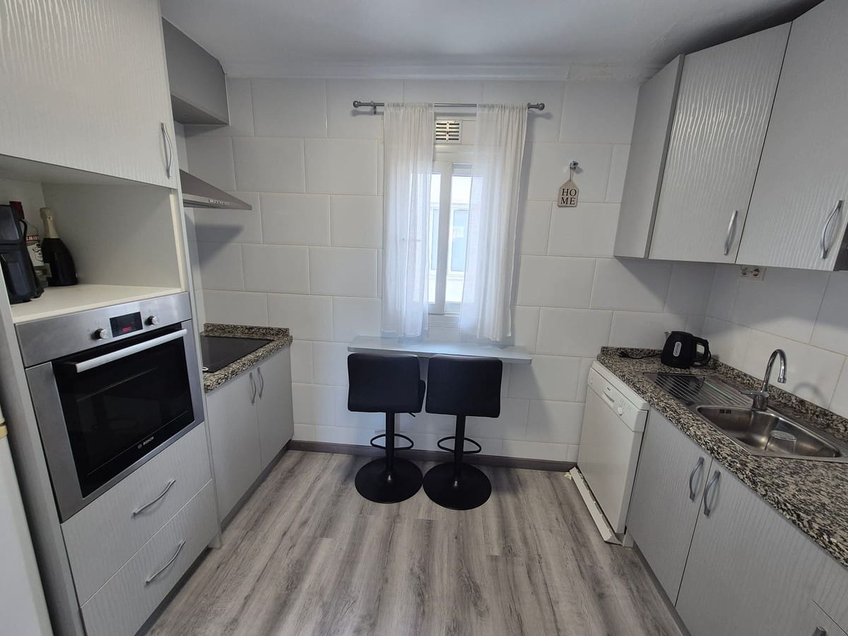3 bedroom Penthouse for sale in Playa Flamenca with pool - € 167,500 (Ref: 9689954)