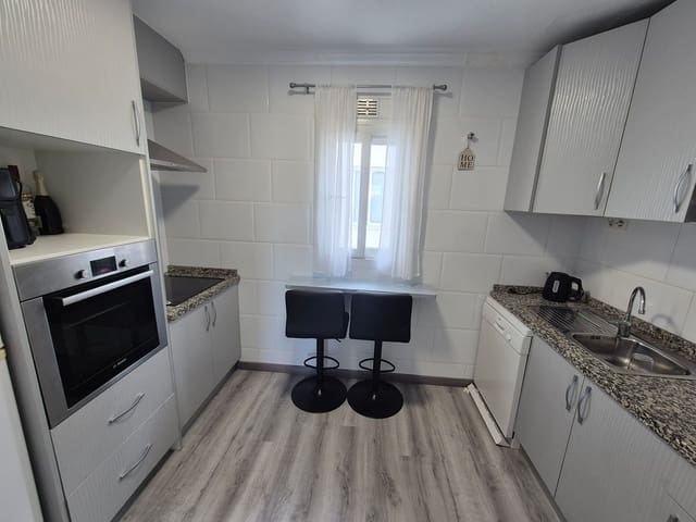 3 slaapkamer Penthouse te koop in Playa Flamenca, Orihuela met zwembad - € 167.500 (Ref: 9689954)