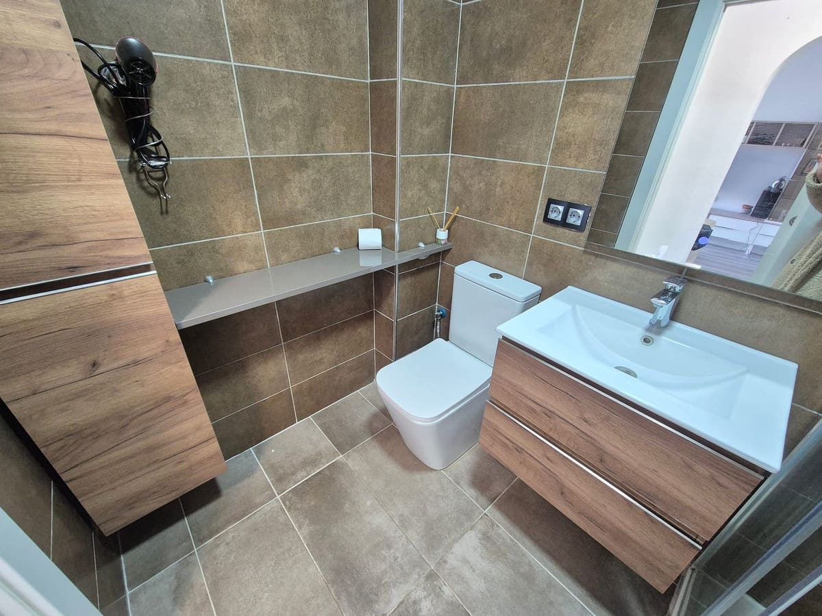 3 bedroom Penthouse for sale in Playa Flamenca with pool - € 167,500 (Ref: 9689954)