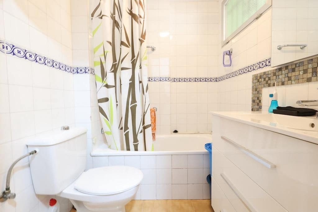 1 soverom Leilighet til salgs i La Veleta med svømmebasseng - € 125 000 (Ref: 9689958)