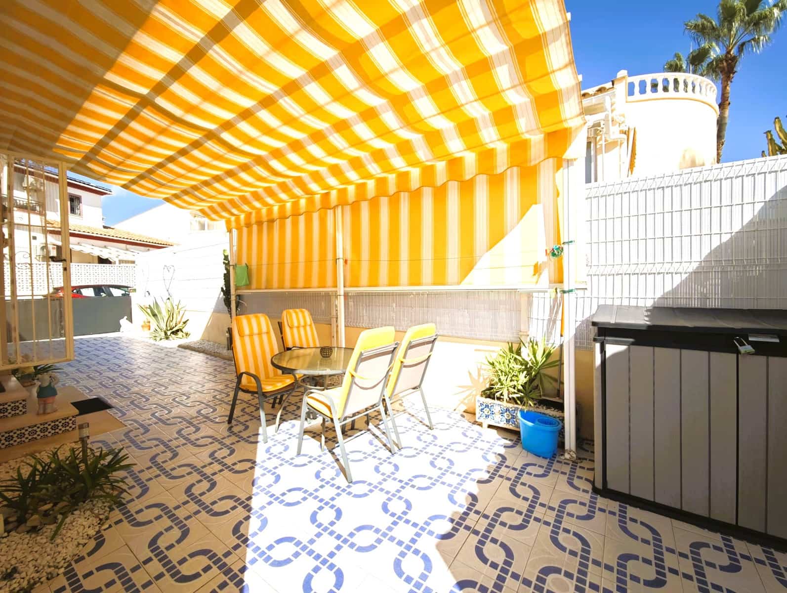 3 slaapkamer Villa te koop in Playa Flamenca met zwembad garage - € 365.000 (Ref: 9697804)