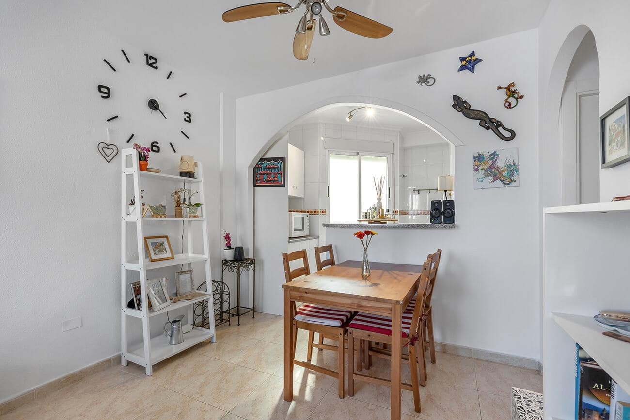 2 bedroom Apartment for sale in Playa Flamenca with pool - € 149,000 (Ref: 9703288)