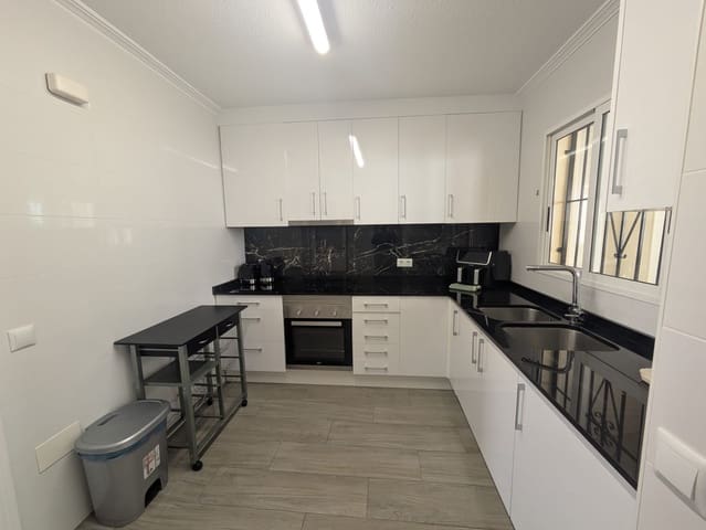 3 chambre Maison de Ville à vendre à Playa Flamenca, Orihuela avec piscine garage - 285 000 € (Ref: 9703293)