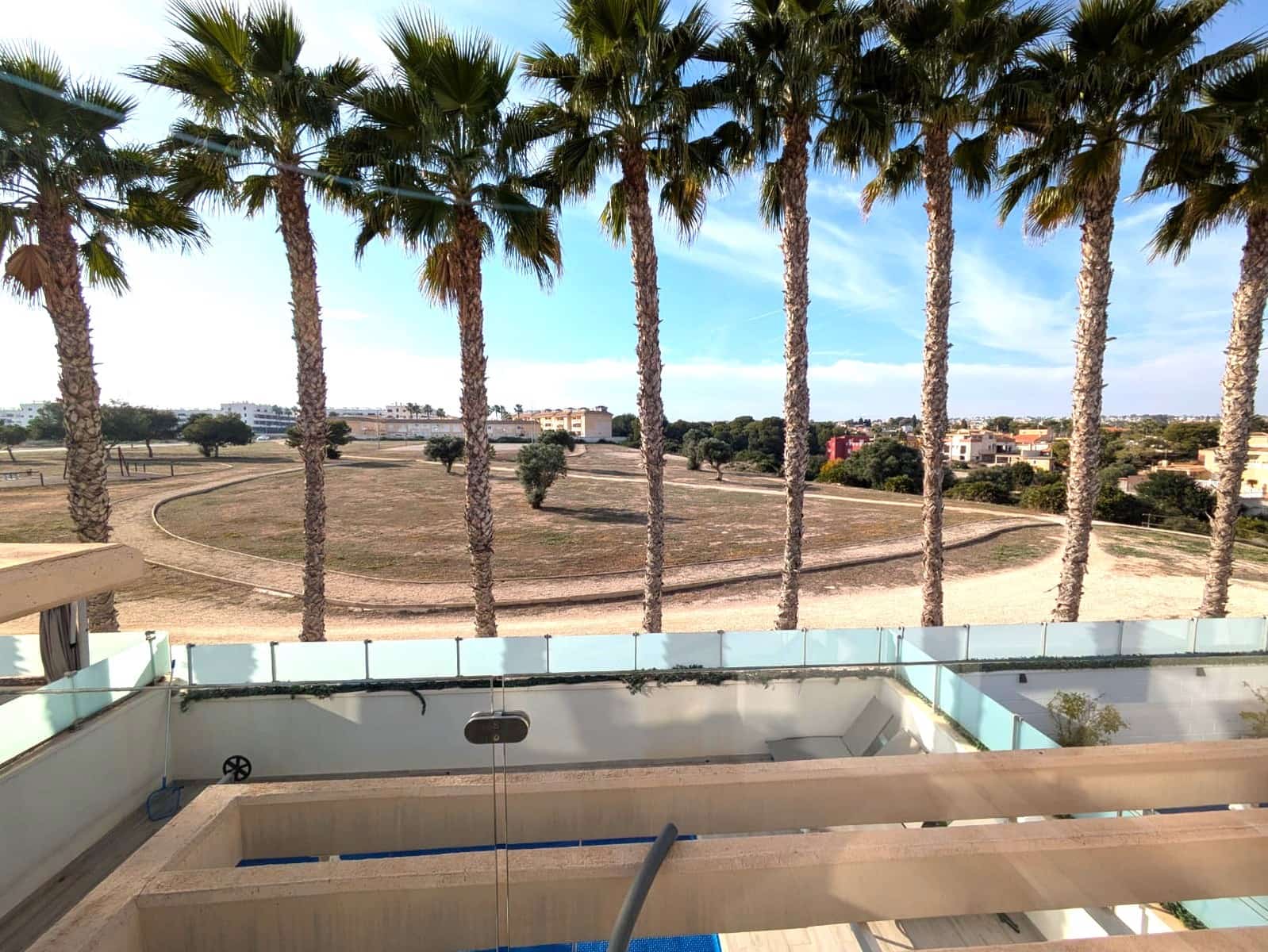 3 soveværelse Villa til salg i Cabo Roig med swimmingpool garage - € 450.000 (Ref: 9703294)