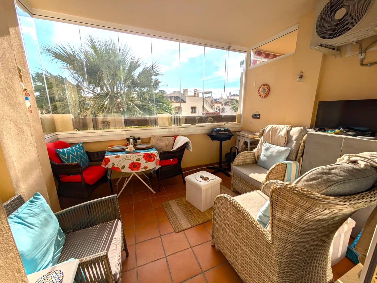 2 bedroom Apartment for sale in Playa Flamenca with pool garage - € 176,000 (Ref: 9703295)