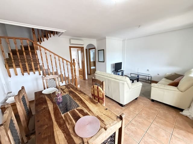 Casa de 2 habitaciones en Cabo Roig, Orihuela en venta con piscina - 235.000 € (Ref: 9703299)