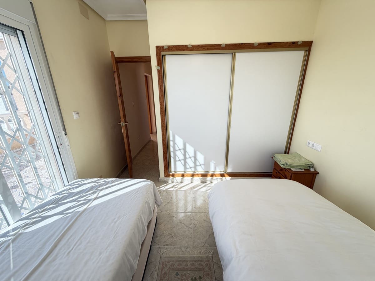 3 sypialnia Willa na sprzedaż w Villamartin z basenem garażem - 399 000 € (Ref: 9703300)