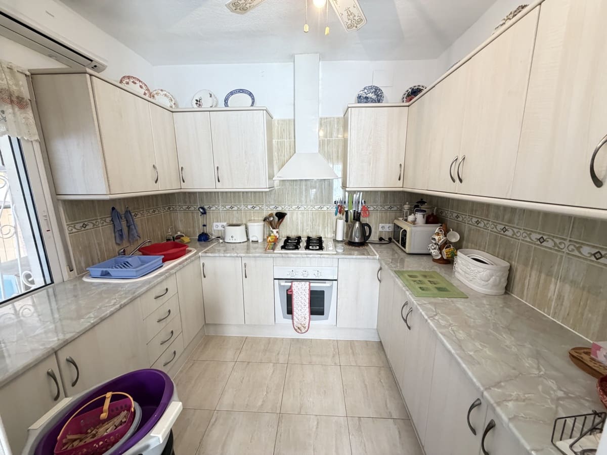 3 sypialnia Willa na sprzedaż w Villamartin z basenem garażem - 399 000 € (Ref: 9703300)