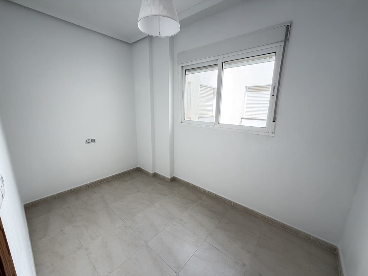 Apartamento de 2 habitaciones en Los Montesinos en venta - 119.995 € (Ref: 9703301)