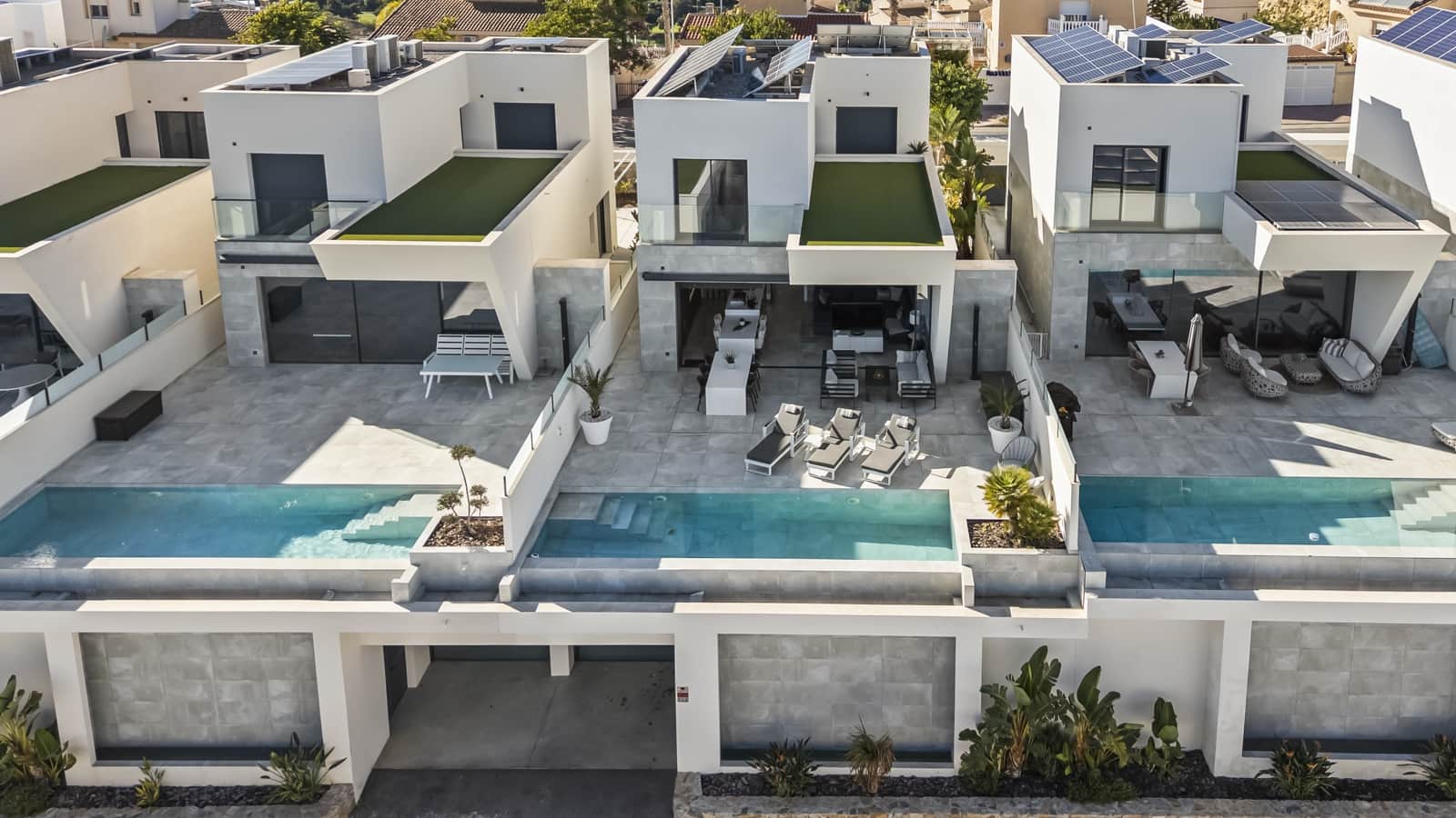 4 bedroom Villa for sale in Ciudad Quesada with pool garage - € 769,000 (Ref: 9728464)