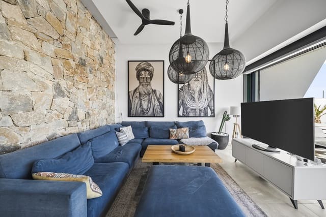 4 bedroom Villa for sale in Ciudad Quesada, Rojales with pool garage - € 769,000 (Ref: 9728464)