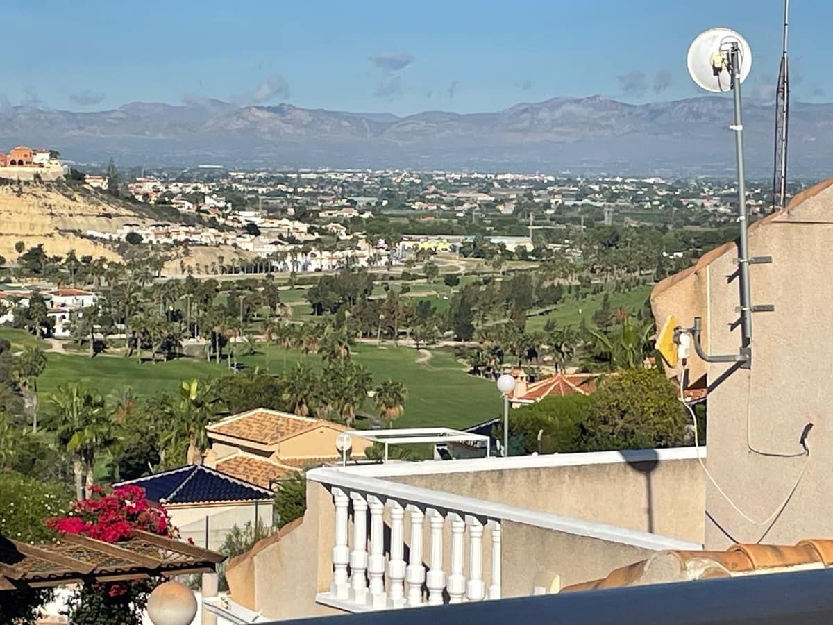 3 sypialnia Dom na sprzedaż w Ciudad Quesada z basenem - 179 900 € (Ref: 9729497)