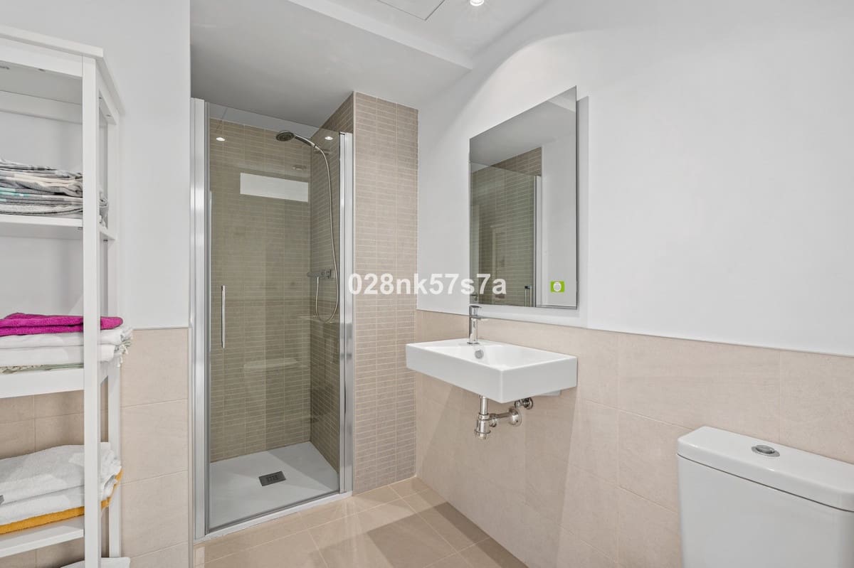 2 makuuhuone Kattohuoneisto myytävänä paikassa Playa Flamenca mukana uima-altaan 
autotalli - 269 000 € (Ref: 9729498)