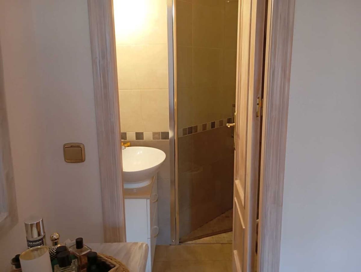 2 bedroom Apartment for sale in Villamartin with pool - € 149,995 (Ref: 9729499)