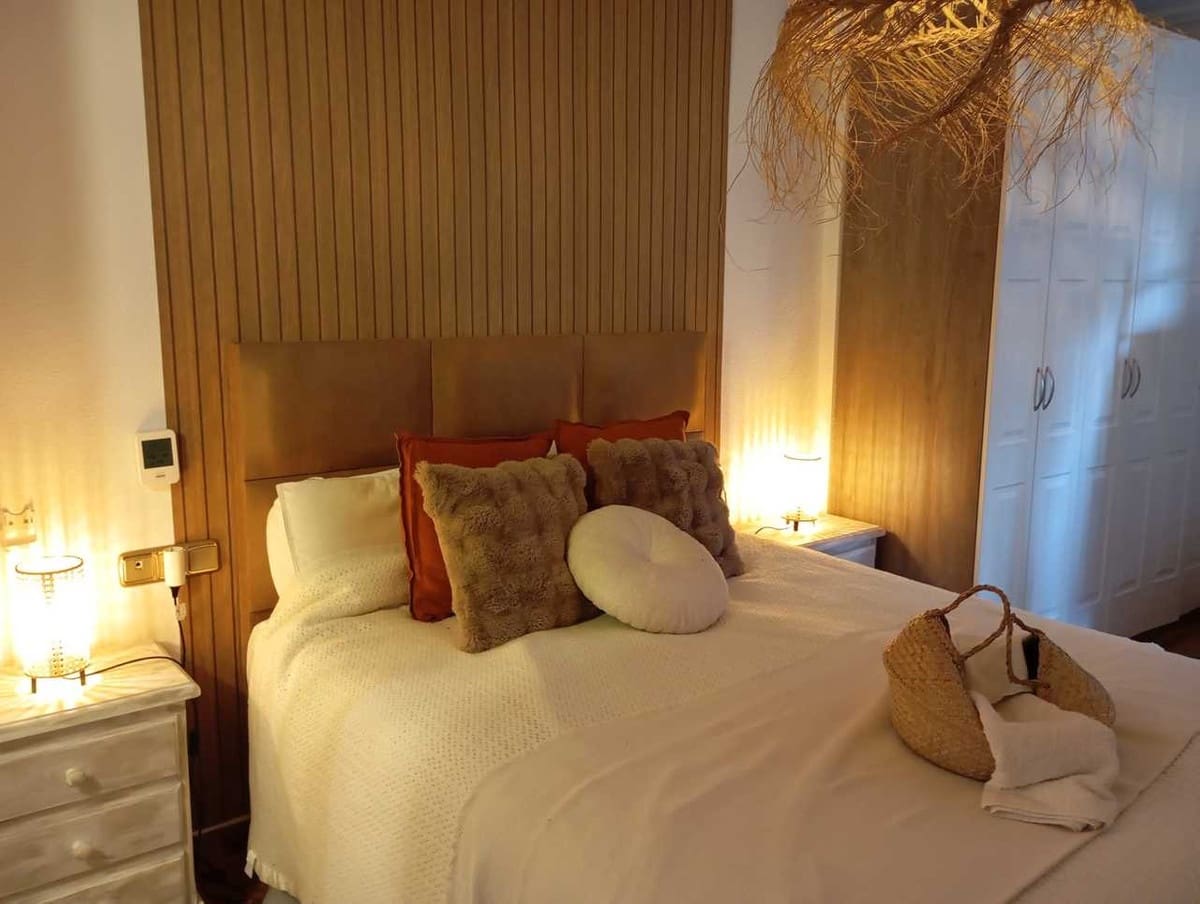 2 bedroom Apartment for sale in Villamartin with pool - € 149,995 (Ref: 9729499)