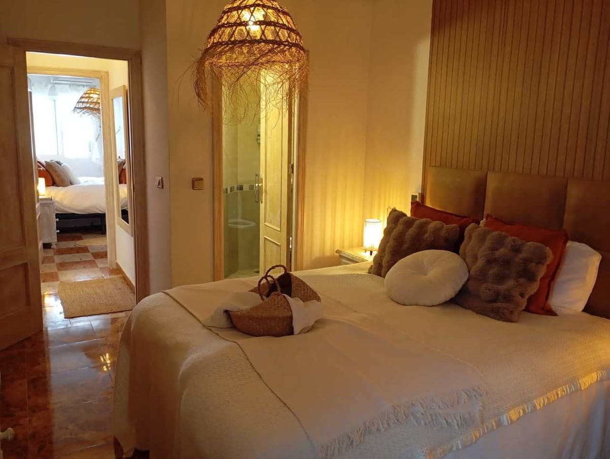 2 bedroom Apartment for sale in Villamartin with pool - € 149,995 (Ref: 9729499)