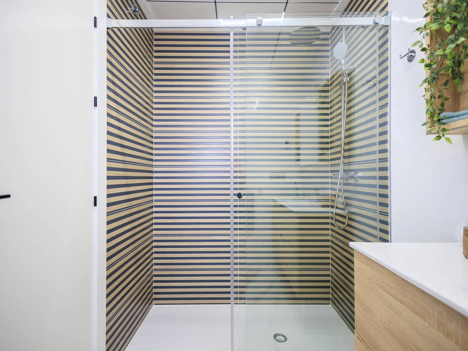 Chalet de 3 habitaciones en Pilar de la Horadada en venta con piscina garaje - 399.000 € (Ref: 9729541)