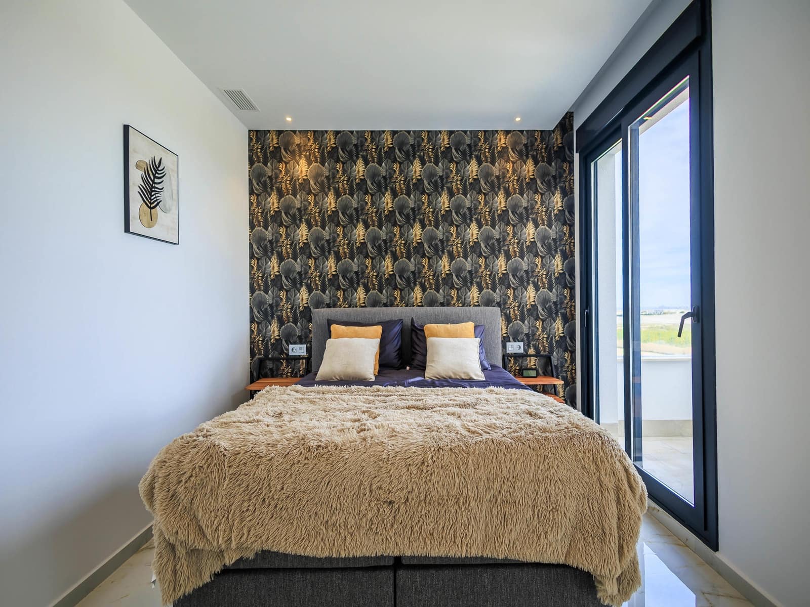 Chalet de 3 habitaciones en Pilar de la Horadada en venta con piscina garaje - 399.000 € (Ref: 9729541)