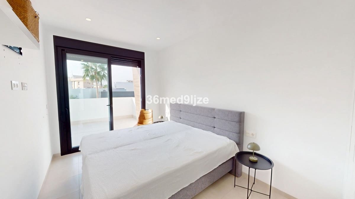 3 quarto Moradia para venda em Santiago de la Ribera com piscina garagem - 384 000 € (Ref: 9729542)