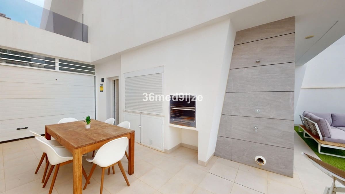 3 quarto Moradia para venda em Santiago de la Ribera com piscina garagem - 384 000 € (Ref: 9729542)