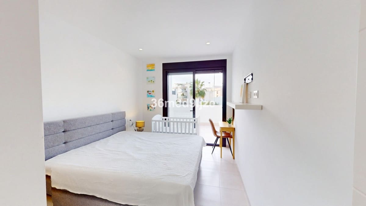 3 quarto Moradia para venda em Santiago de la Ribera com piscina garagem - 384 000 € (Ref: 9729542)