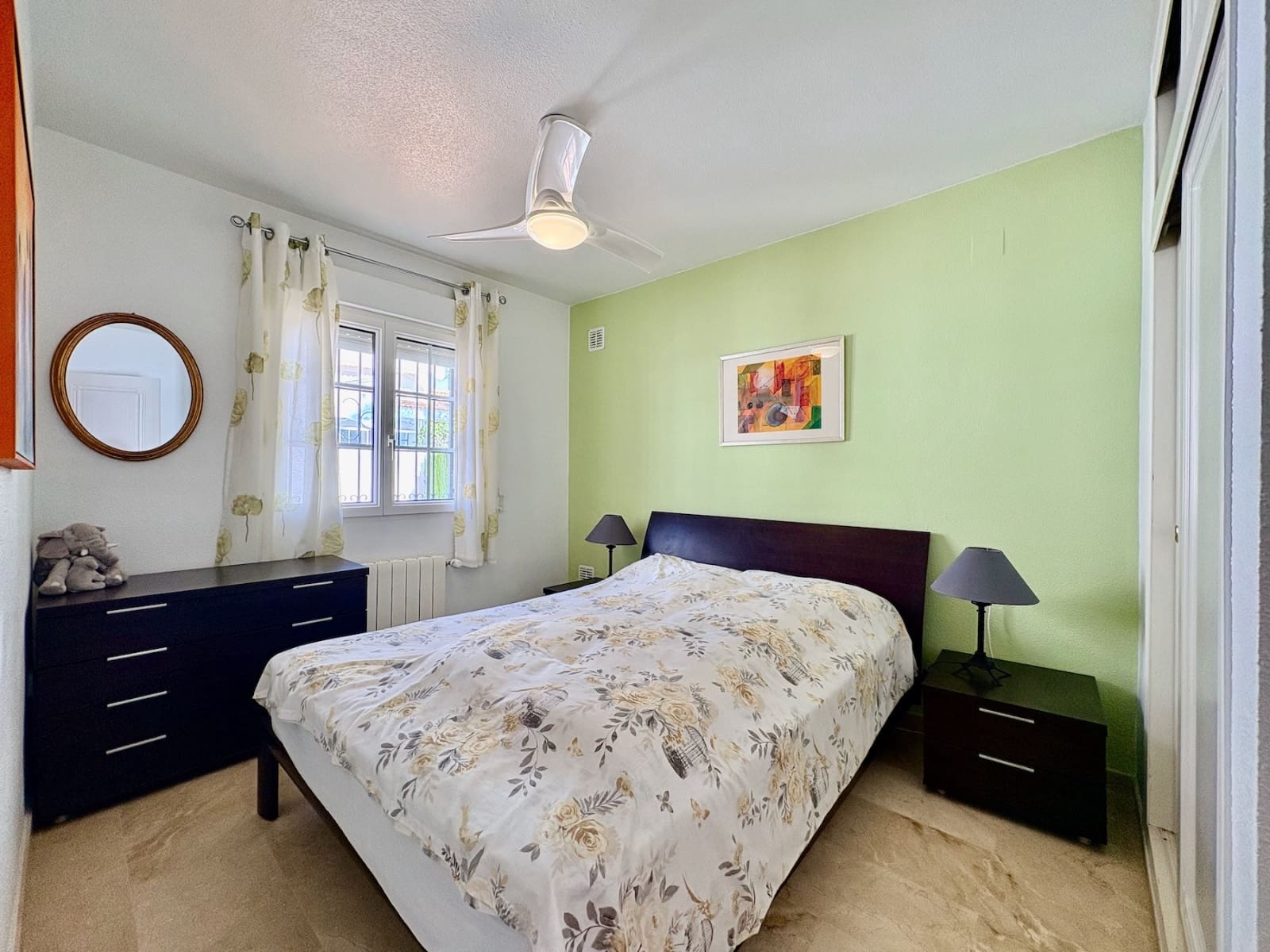 Chalet de 3 habitaciones en Villamartin en venta con piscina - 289.000 € (Ref: 9729550)