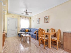 Casa de 2 habitaciones en Villamartin en venta con piscina - 185.000 € (Ref: 9755253)