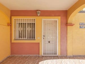Casa de 2 habitaciones en Villamartin en venta con piscina - 185.000 € (Ref: 9755253)