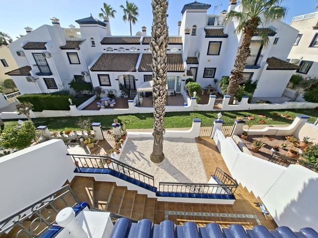 2 soveværelse Byhus til salg i Villamartin, Orihuela med swimmingpool - € 229.000 (Ref: 9755258)