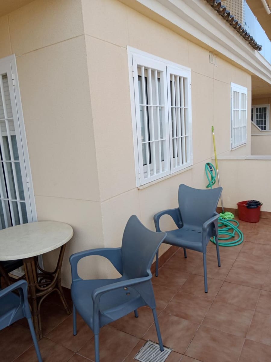 2 soverom Leilighet til salgs i La Manga del Mar Menor med svømmebasseng - € 225 000 (Ref: 9755260)