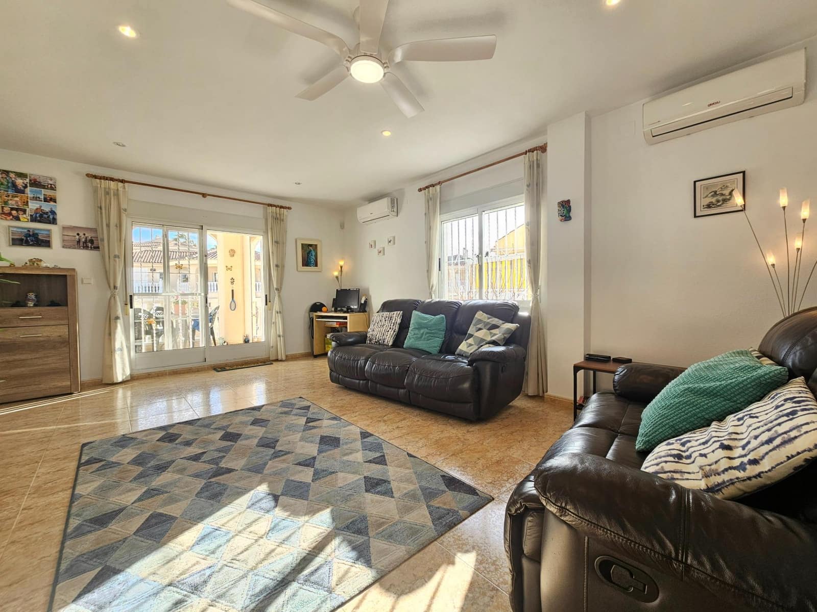 3 slaapkamer Villa te koop in Benijofar met zwembad - € 299.000 (Ref: 9755262)