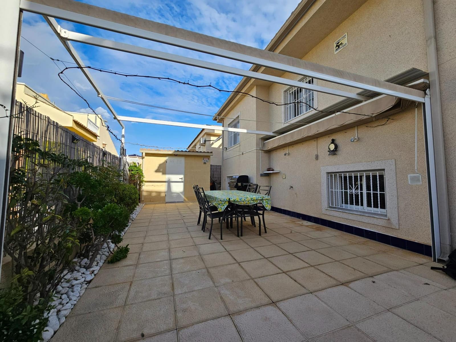 3 slaapkamer Villa te koop in Benijofar met zwembad - € 299.000 (Ref: 9755262)