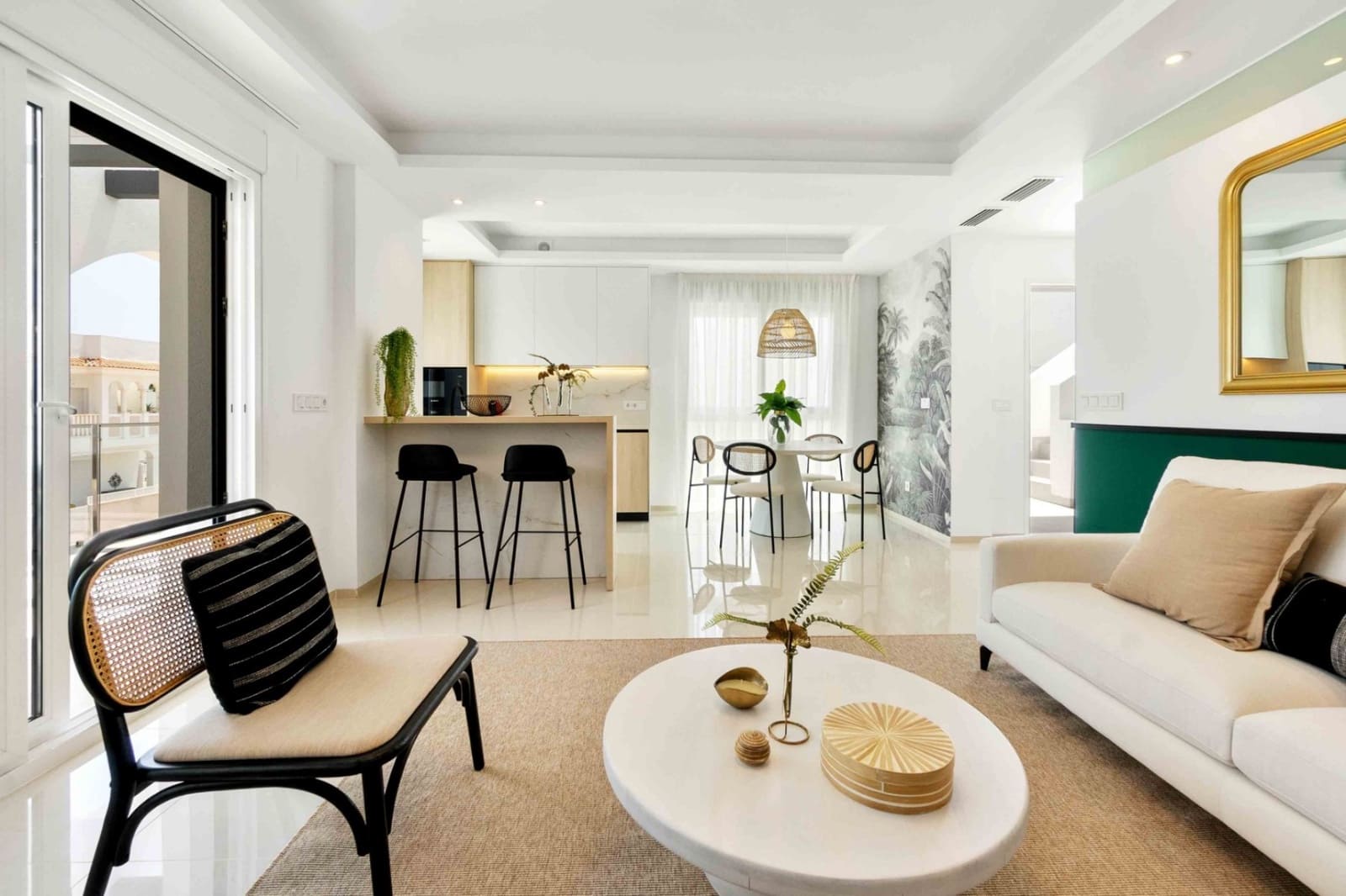 2 sypialnia Penthouse na sprzedaż w Dona Pepa z basenem garażem - 338 000 € (Ref: 9764956)