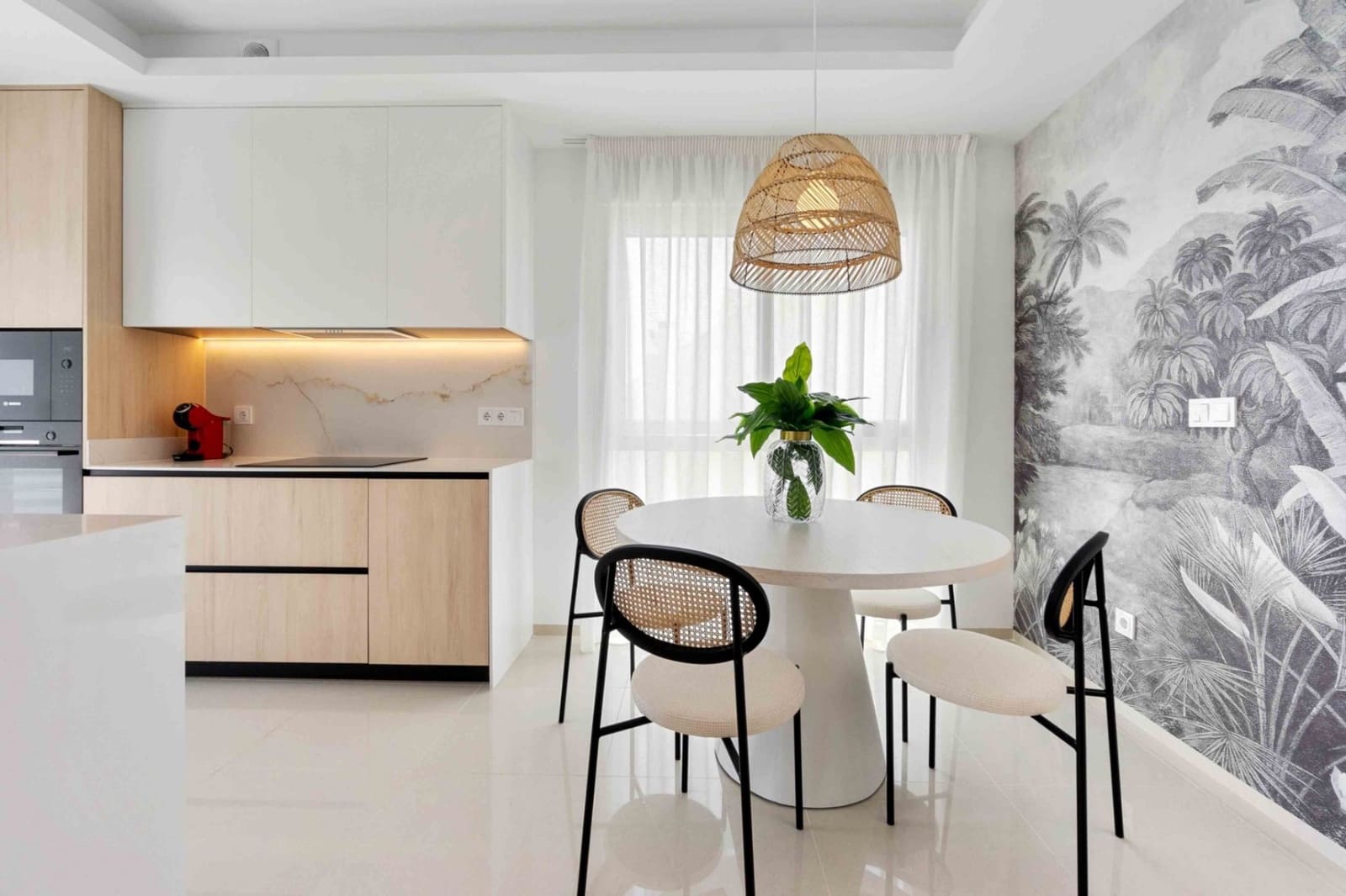 2 sypialnia Penthouse na sprzedaż w Dona Pepa z basenem garażem - 338 000 € (Ref: 9764956)