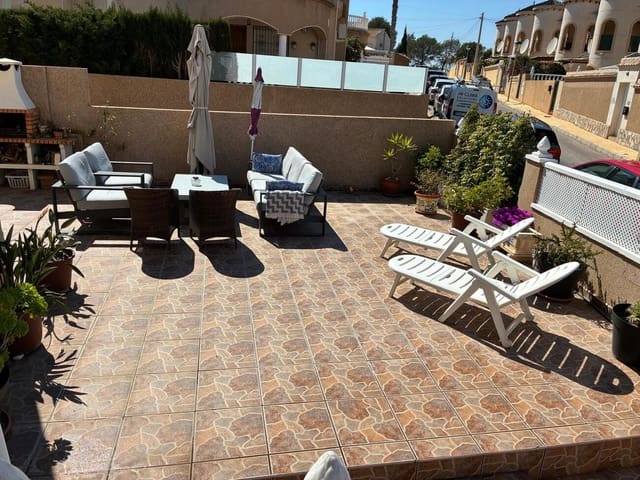 3 Zimmer Haus zu verkaufen in Villamartin, Orihuela mit Pool Garage - 249.950 € (Ref: 9777595)