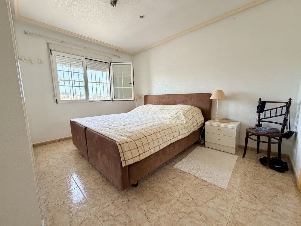 5 sypialnia Willa na sprzedaż w Ciudad Quesada z garażem - 385 000 € (Ref: 9777597)