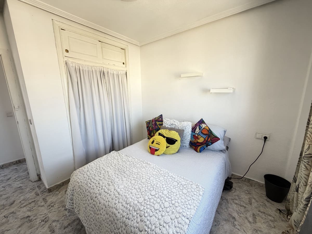 Apartamento de 3 habitaciones en La Zenia en venta con piscina - 185.000 € (Ref: 9790091)