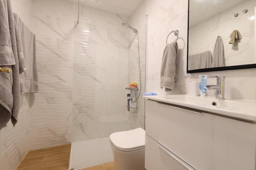 2 chambre Appartement à vendre à Villamartin avec piscine garage - 156 000 € (Ref: 9793953)