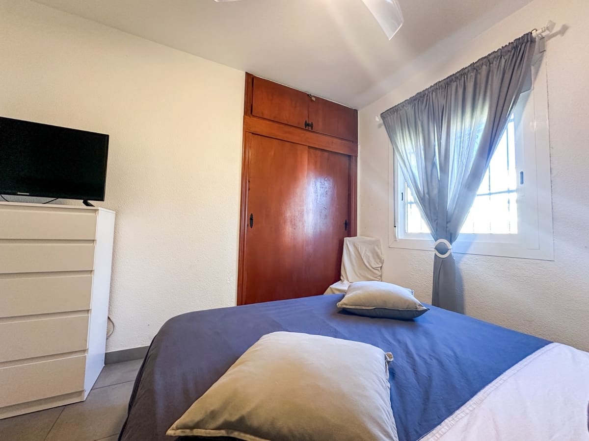Apartamento de 1 habitación en Villamartin en venta con piscina - 115.000 € (Ref: 9793957)