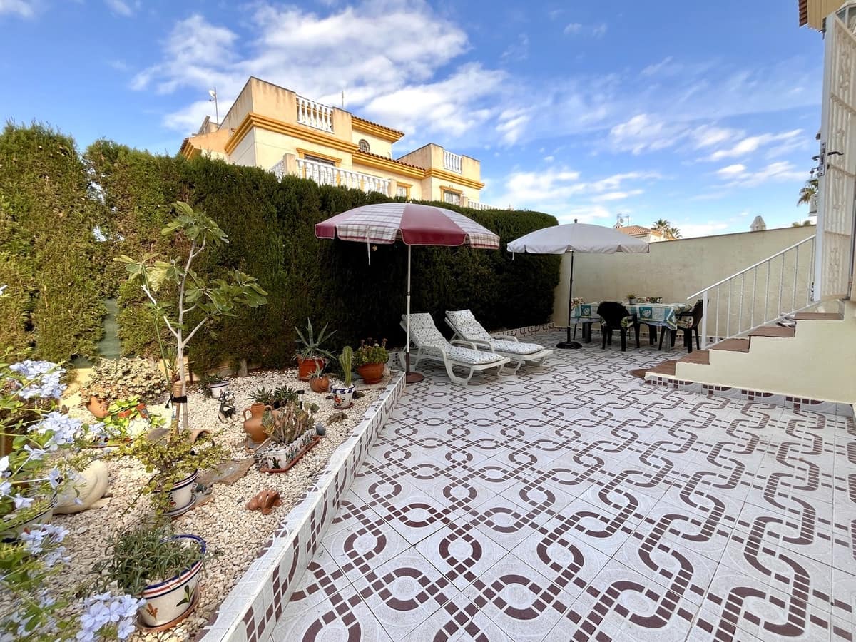 2 chambre Appartement à vendre à Playa Flamenca avec piscine - 199 999 € (Ref: 9796910)