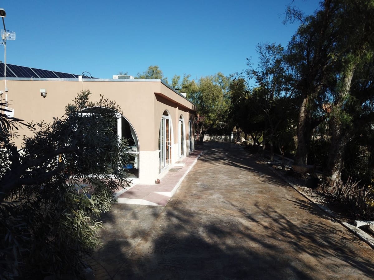 5 bedroom Finca/Country House for sale in Crevillente / Crevillent with pool - € 418,000 (Ref: 9798579)