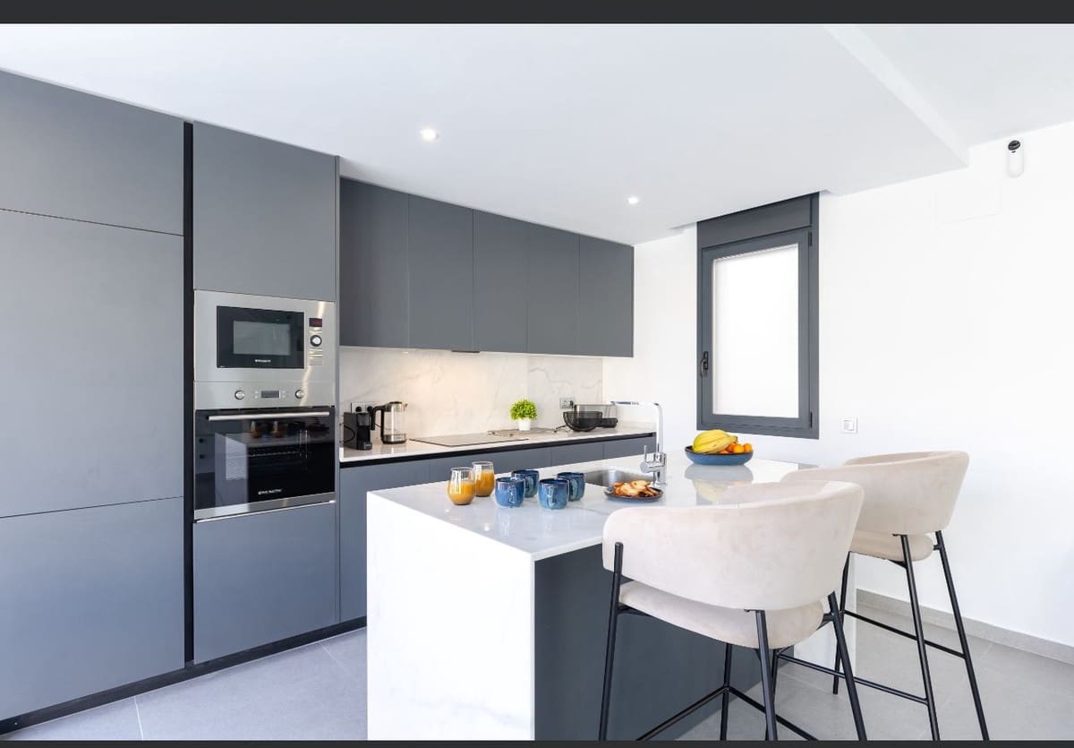3 soveværelse Villa til salg i Algorfa med swimmingpool garage - € 539.000 (Ref: 9800320)