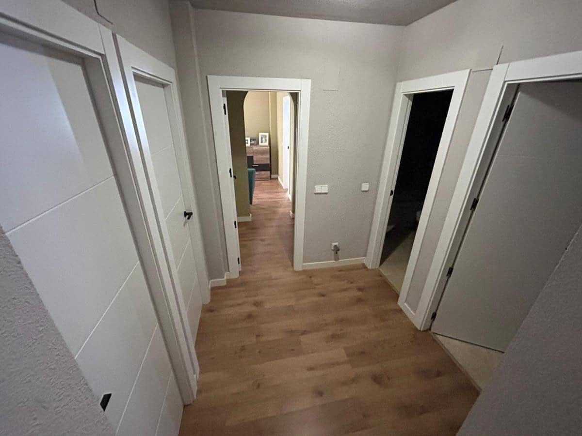 3 slaapkamer Villa te koop in San Miguel de Salinas met zwembad - € 409.900 (Ref: 9800323)