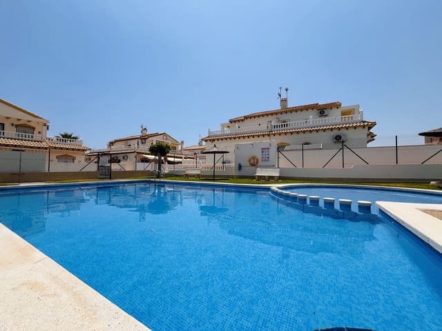 3 quarto Casa em Banda para venda em Playa Flamenca, Orihuela com piscina - 277 900 € (Ref: 9800325)