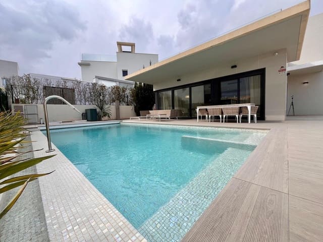 4 chambre Villa/Maison à vendre à Cabo Roig, Orihuela avec piscine garage - 990 000 € (Ref: 9800326)